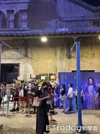 ▲▼ 家家演唱會場外。（圖／記者蔡琛儀攝）