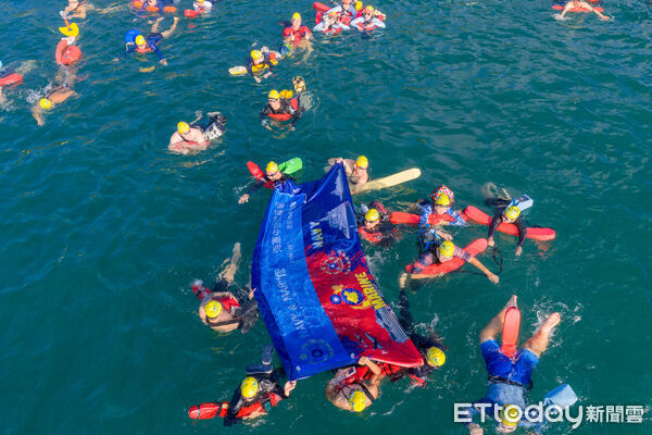 ▲▼日月潭國際萬人泳渡登場。（圖／記者高堂堯翻攝)