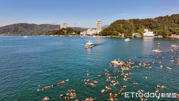 ▲▼日月潭國際萬人泳渡登場。（圖／記者高堂堯翻攝)