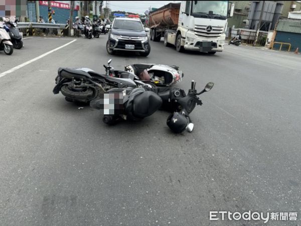 ▲▼岡山車禍。（圖／記者許宥孺翻攝）