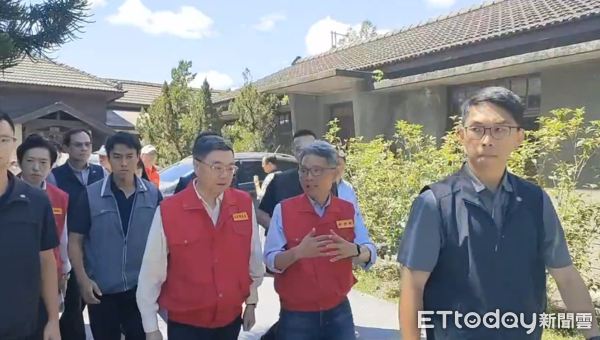 ▲▼花蓮災情第6天，行政院長卓榮泰與花蓮縣長徐榛蔚抵達前進協調所聽取災情說明。（圖／地方中心翻攝）