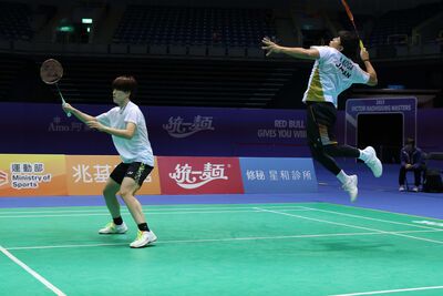 高雄羽球大師賽混雙決賽　吳軒毅、楊筑云惜敗無緣金牌