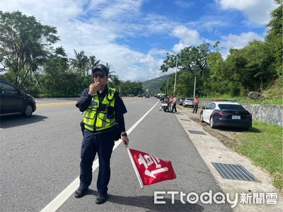 大武警分局攜手台東監理站 嚴查遊覽車與改裝車守護連假交通
