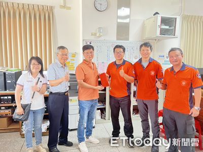 台南消友會第三辦事處送暖 消防人員中秋備感溫馨