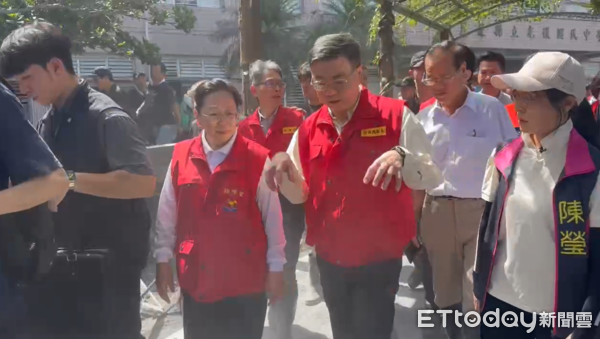 ▲▼這次不吵了，卓榮泰、徐榛蔚、傅崐萁3人同框勘災。（圖／地方中心翻攝）