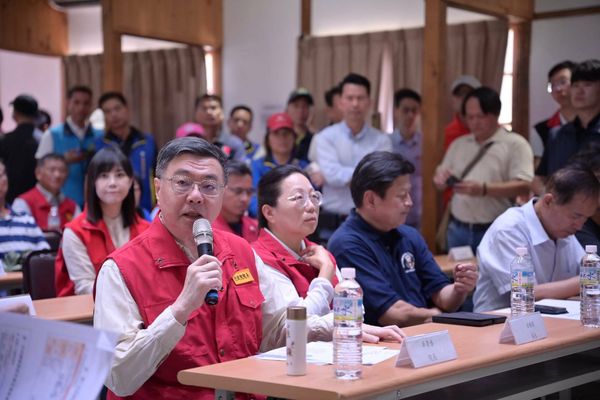 ▲▼行政院長卓榮泰前往花蓮勘災，縣長徐榛蔚、立委傅崐萁也到場。（圖／花蓮縣政府提供）