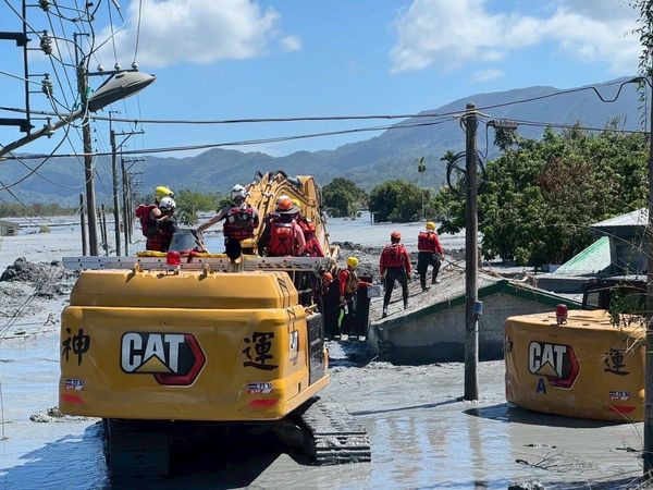 ▲新北消防局投入光復鄉救災7天。（圖／新北市府消防局提供）