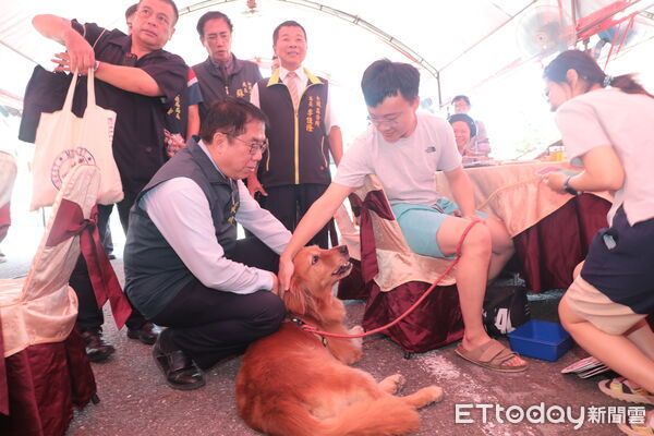 ▲2025七股七寶宴在鹽山熱鬧登場，現場席開130桌座無虛席。（記者林東良翻攝，下同）