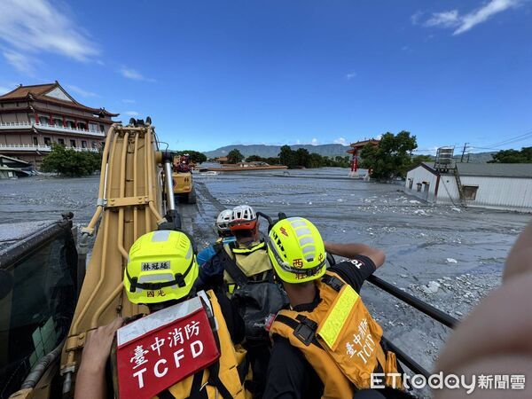 ▲台中,特搜,佛祖街,花蓮,光復。（圖／台中市消防局提供）
