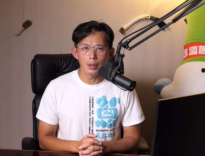 ▲黃國昌開直播說明近日行程。（圖／翻攝自YouTube／黃國昌）