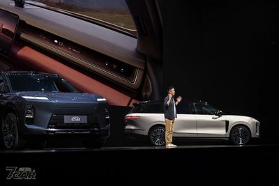 大陸新創車廠推「全新旗艦電動休旅車」！同級最大馬力逼近700匹