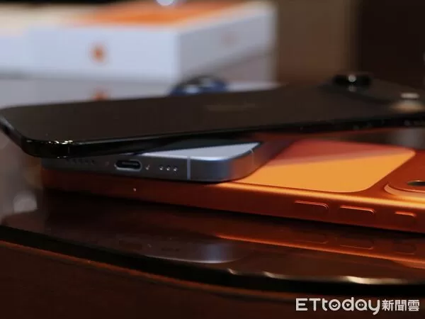 ▲▼     iPhone17,iPhone   。（圖／記者蘇晟彥攝）