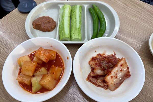 ▲▼首爾祖傳三代馬鈴薯排骨湯。（圖／部落客小虎提供）