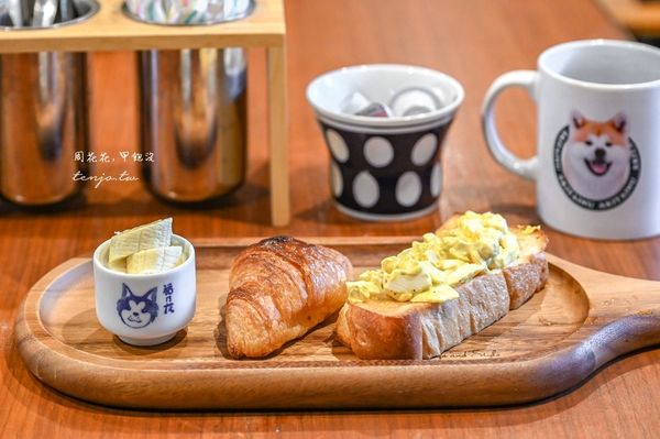 ▲▼50年古民家改建和秋田犬互動還能帶去散步 。（圖／部落客周花花提供）