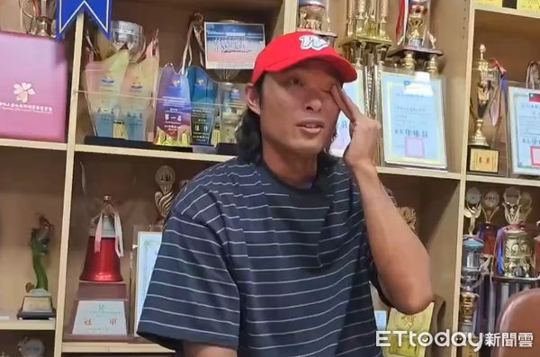 ▲▼湧入光復鄉，投手吳俊杰感動落淚。（圖／地方中心翻攝）