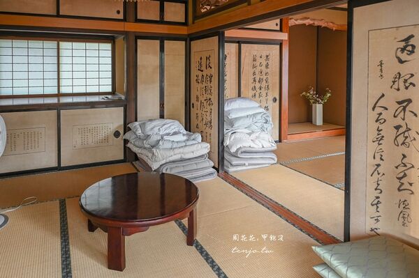 ▲▼50年古民家改建和秋田犬互動還能帶去散步 。（圖／部落客周花花提供）