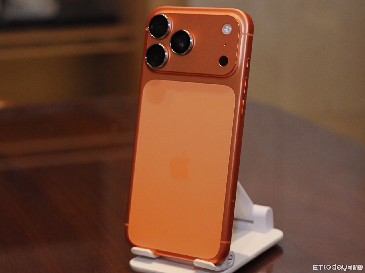▲▼     iPhone17,iPhone   。（圖／記者蘇晟彥攝）