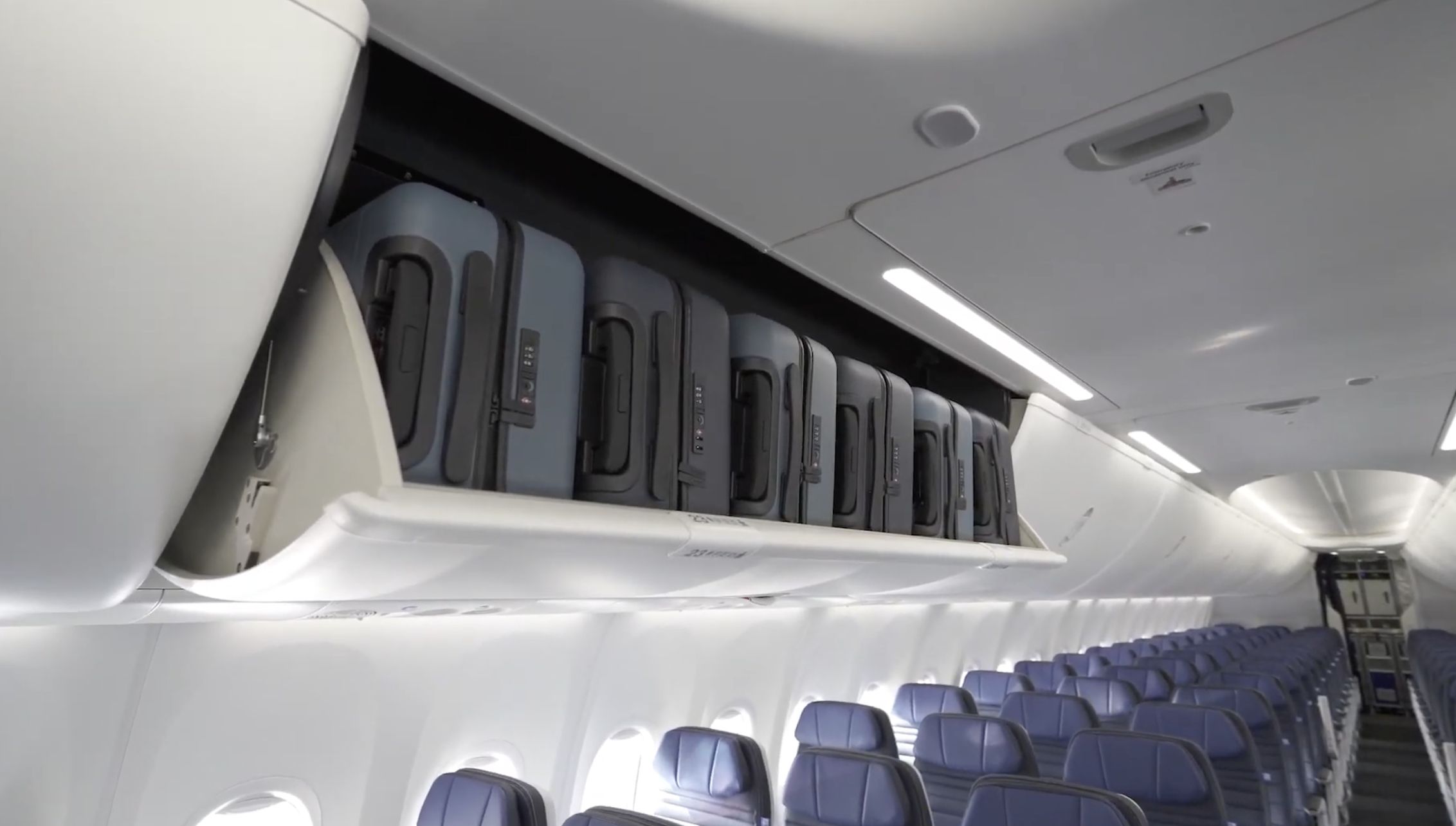 ▲▼聯合航空波音737 MAX 8機艙設計。（圖／聯合航空提供）