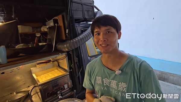 ▲Lumi的弟弟許斈毅從事製造業，聽到姊姊的決定，也決定趁著三天連假一起到災區幫忙。（圖／記者劉邠如攝）