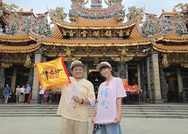 ▲▼東森超視全新行腳節目《神之路》，金獎主持許效舜攜戲劇女神鄭仲茵共同打造最接地氣「善男信女」進香團。（圖／東森超視 提供）