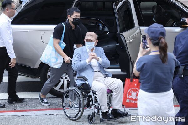 ▲▼ 台北地院審理京華城案沈慶京出庭  。（圖／記者徐文彬攝）