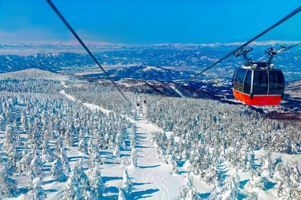 ▲日本白川鄉合掌村,東北藏王樹冰,星享道酒店集團旗下「享得道行旅」,旗津道沙灘酒店,旗津道沙灘酒店水光客房。（圖／五福旅遊提供）