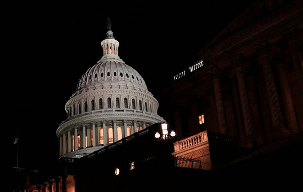 ▲▼美國參議院9月30日針對延長撥款的法案表決。（圖／路透）