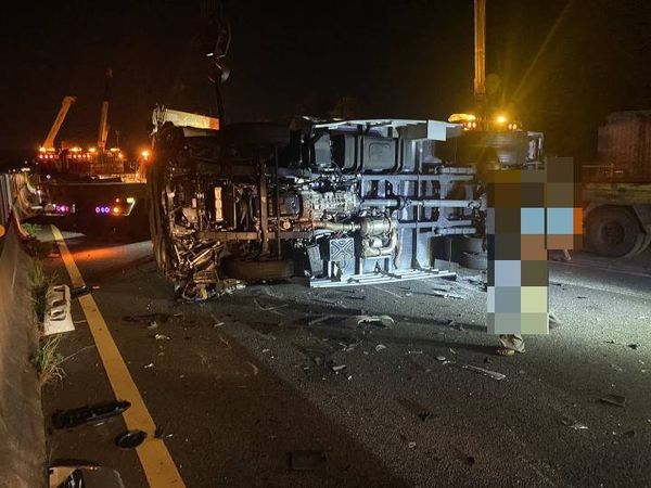 ▲國道1號彰化路段深夜3車連環撞。（圖／記者唐詠絮翻攝）