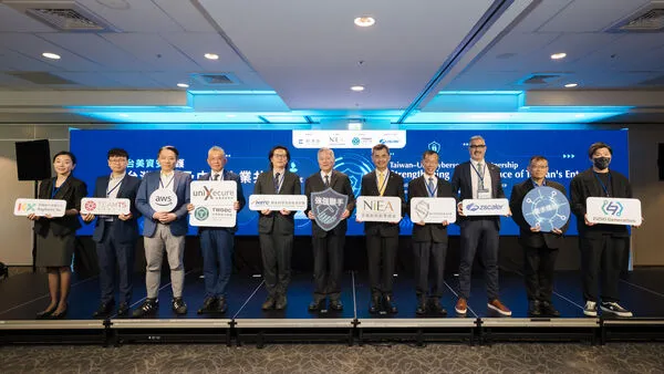 ▲▼總統府資政沈榮津出席「台美資安守護台灣新創及中小企業啟動儀式與台美資安治理國際研討會」。（圖／資安大聯盟提供）