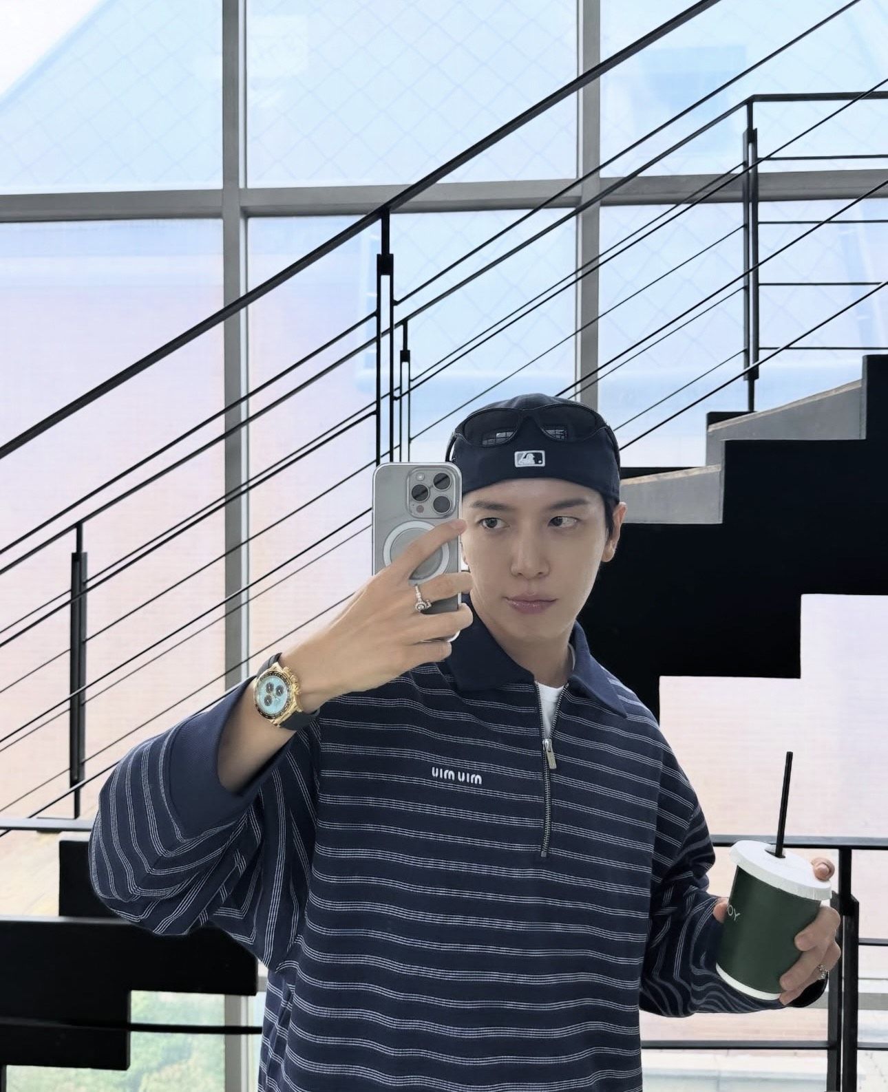 ▲▼ 鄭容和            。（圖／翻攝IG）