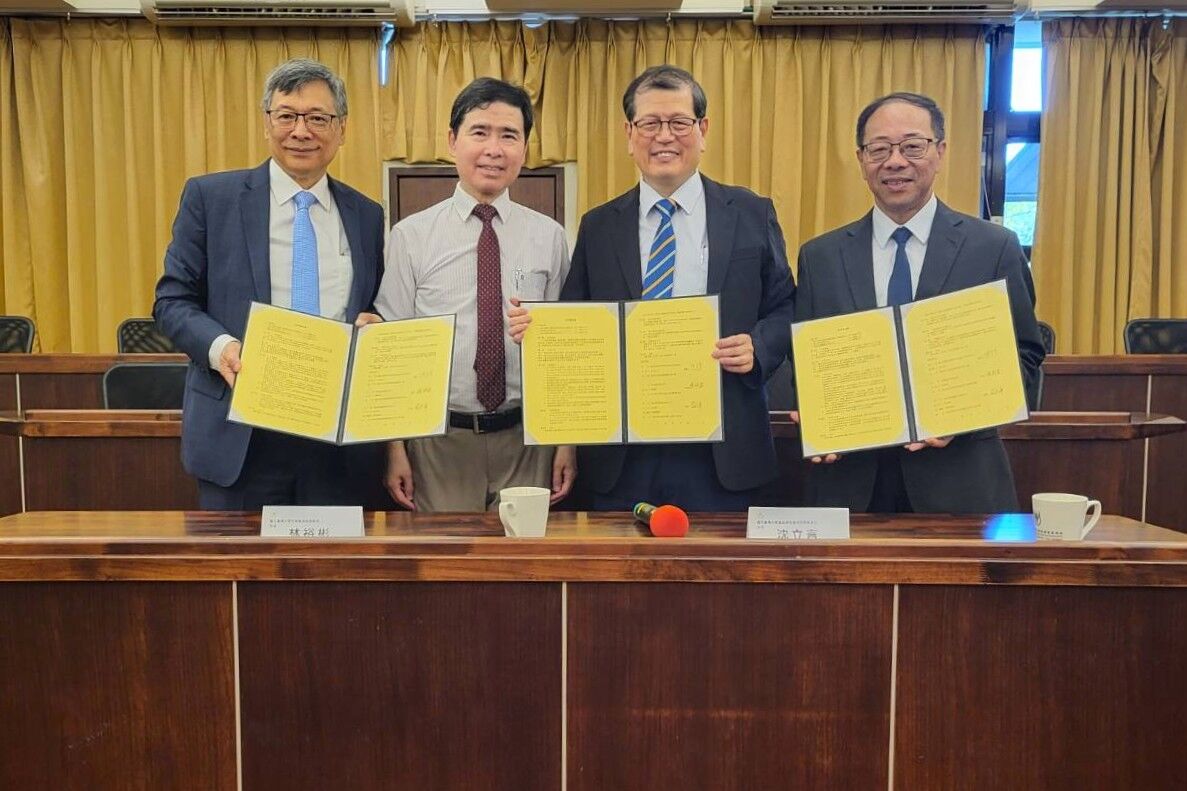 ▲▼黑松董事長張斌堂(左一)、臺大食生中心主任沈立言(左三)、順天堂總經理莊武璋(右一)共同簽署「食養方產品開發」合作備忘錄。（圖／黑松提供）