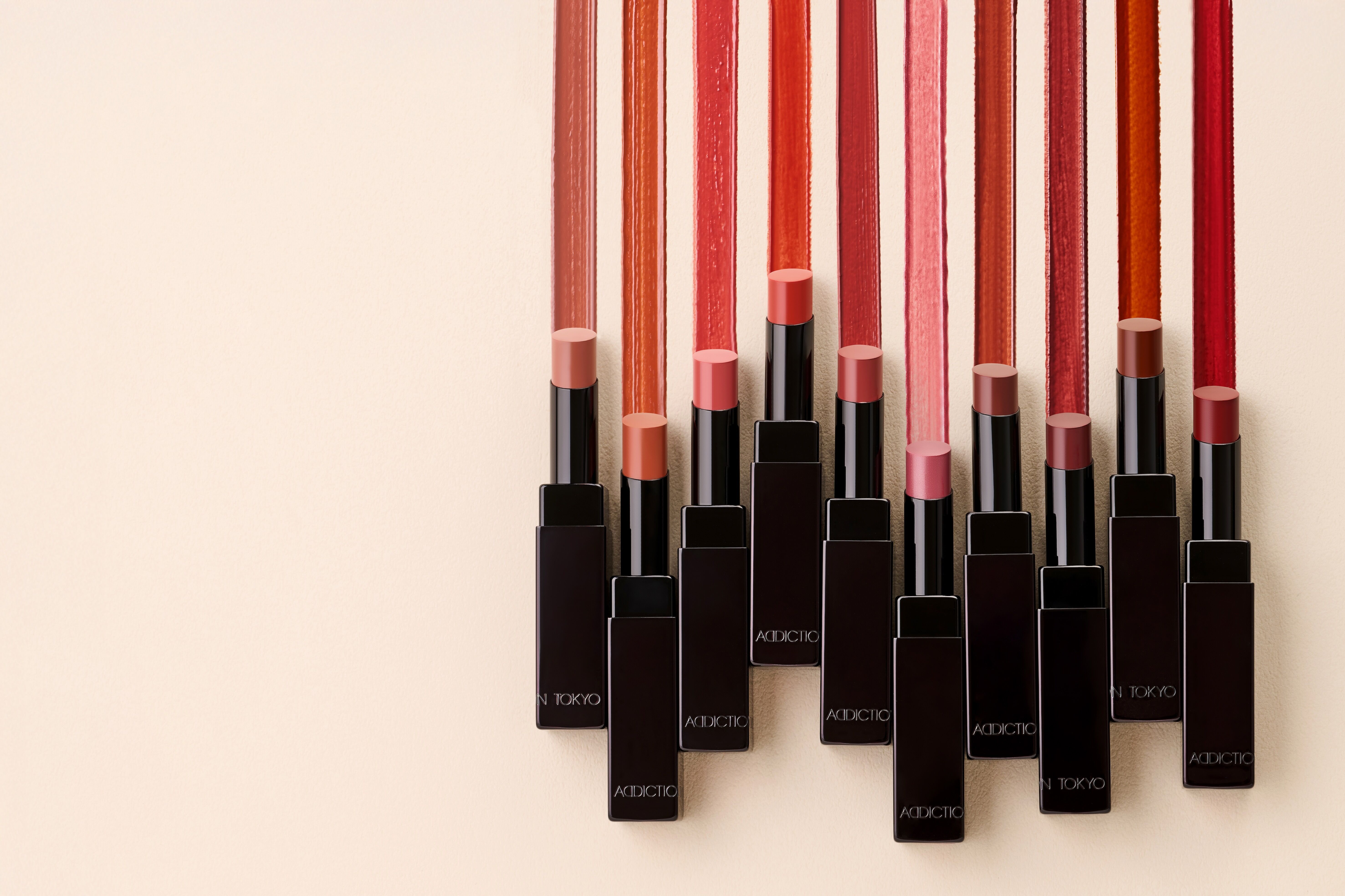 TOM FORD,ADDICTION,唇膏,唇彩,彩妝,試開箱,。（圖／記者李薇攝、品牌提供）