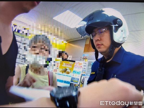 ▲▼婦人捷運鬧事同一天被發布通緝，常在警所裡大談陰謀論。（圖／記者邱中岳翻攝）