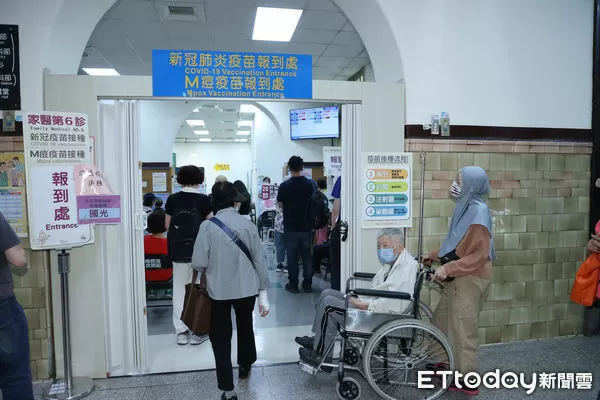 ▲▼ 公費流感及新冠疫苗開打 。（圖／記者徐文彬攝）