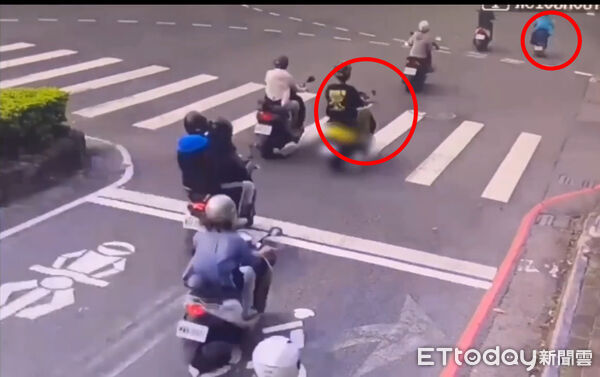 ▲▼高雄17歲少年無照騎車上路闖禍，女騎士遭追撞「頭部爆血」送醫。（圖／記者賴文萱翻攝）