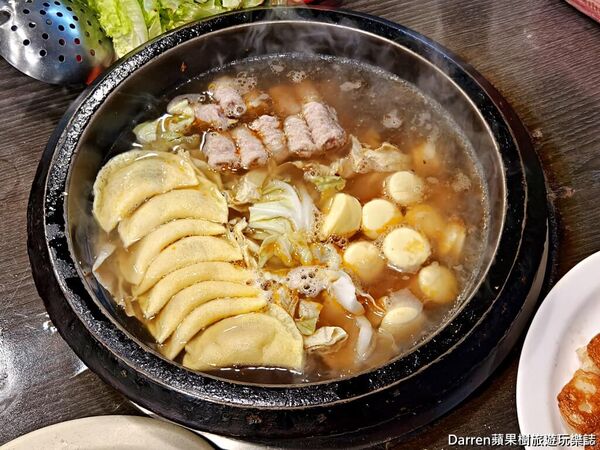 ▲▼義美石頭火鍋。（圖／部落客DARREN蘋果樹旅遊玩樂誌授權提供）