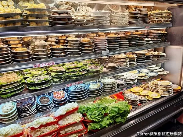 ▲▼義美石頭火鍋。（圖／部落客DARREN蘋果樹旅遊玩樂誌授權提供）