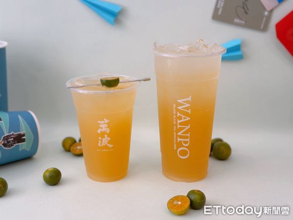 ▲▼萬波聯名理想混蛋推限定飲品「萬事大桔」，還有限定飲料杯、限量盲袋小卡。（圖／記者蕭筠攝）