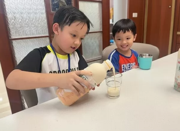 ▲泉植日推出全豆豆漿系列，採用全豆研磨保留膳食纖維，搭配穀物與堅果，兼具營養與永續理念。（泉植日提供，下同）