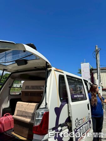 東森寵物援助光復災區毛孩。（圖／東森寵物提供）
