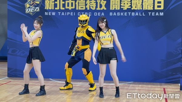 ▲新北中信特攻JJUBI、金渡兒、劉志威。（圖／記者杜奕君攝）