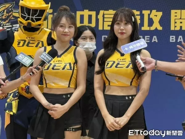 ▲新北中信特攻JJUBI、金渡兒、劉志威。（圖／記者杜奕君攝）