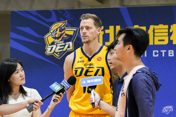 ▲特攻飛克、阿巴西。（圖／新北中信特攻提供）