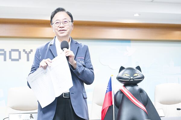 ▲桃園市長張善政今天在市政會議上說明「桃園國慶月系列活動」內容。（圖／市府新聞處提供）