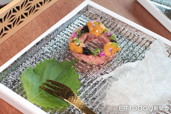 ▲東京百年壽喜燒「日山」台灣首店10/7開幕。（圖／記者黃士原攝）