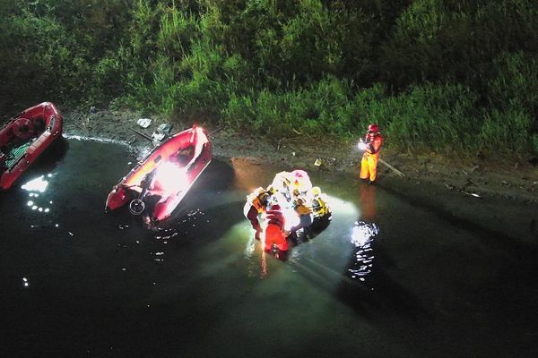 ▲海空搜尋落水女子。（圖／消防局提供）