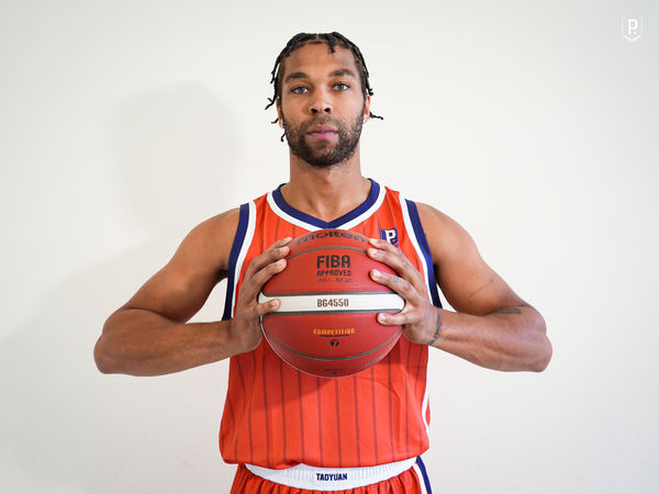 ▲葛拉漢驚傳膝傷，領航猿緊急找來米爾納救火。（圖／領航猿提供）