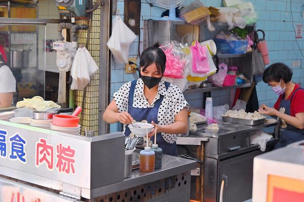▲▼永芳亭扁食肉粽。（圖／部落客橘子狗愛吃糖授權提供）