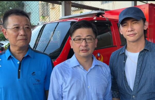 ▲彰化消防局受贈。（圖／記者唐詠絮翻攝）