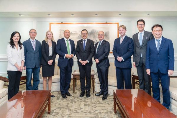 ▲▼外交部政務次長陳明祺晚宴歡迎英國保守黨影子商貿大臣葛里菲斯（Andrew Griffith）下議員訪問團。（圖／外交部提供）